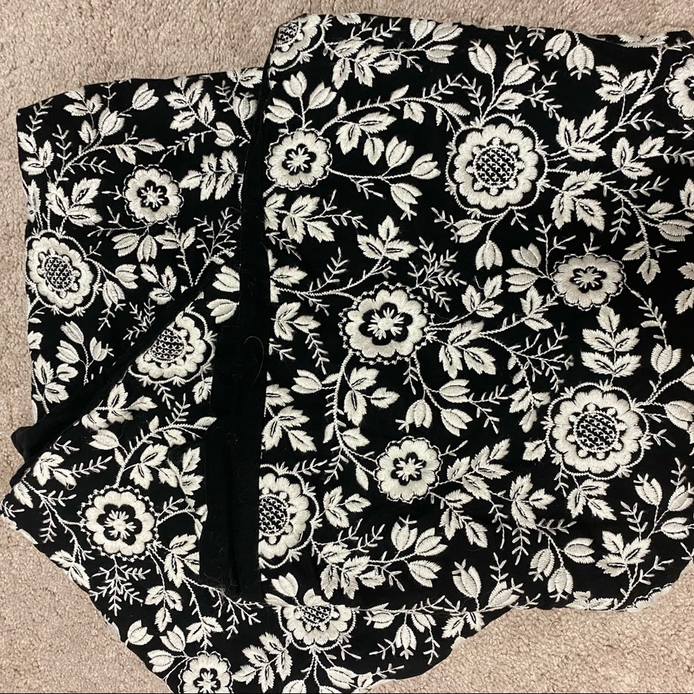 Cupcakes and Cashmere Black and White Floral Shams